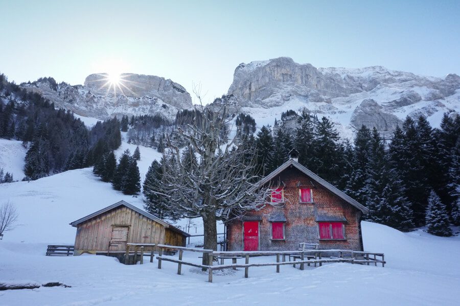 Hütten in den Bergen