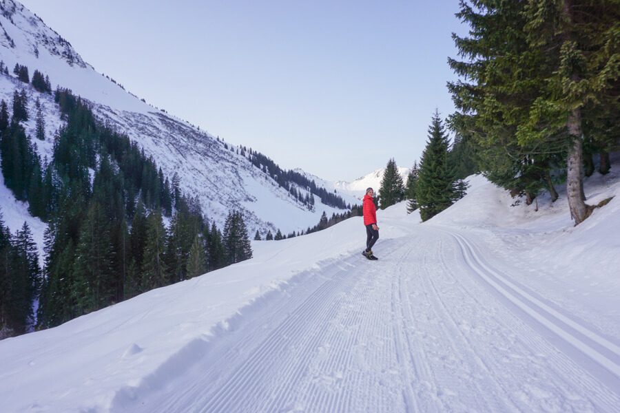 Winterwandern im Schnee