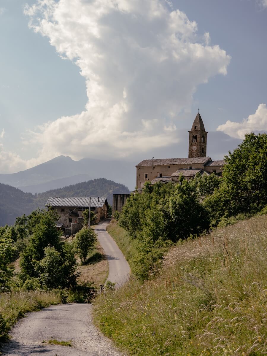 Reinero, Borgata Superiore & Co: Verlassene Dörfer mit Seele.