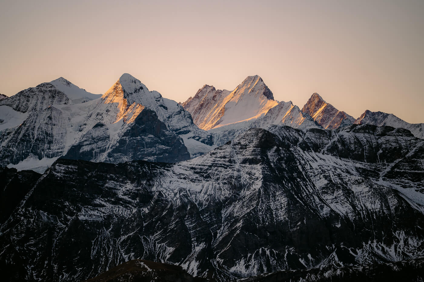 Blick auf Jungfrei, Eiger, Mönch in Abendstimmung